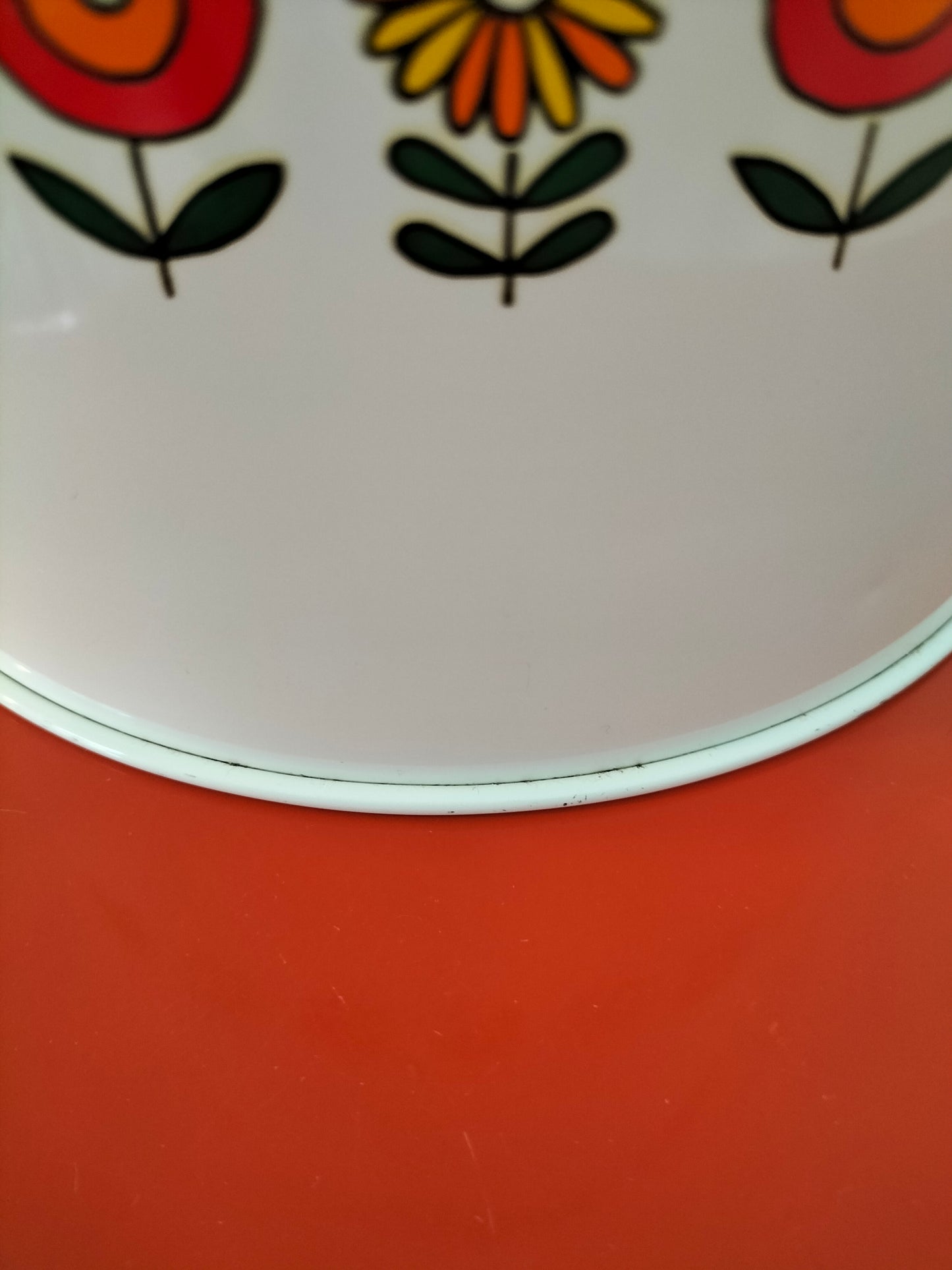 Grande boîte métallique vintage