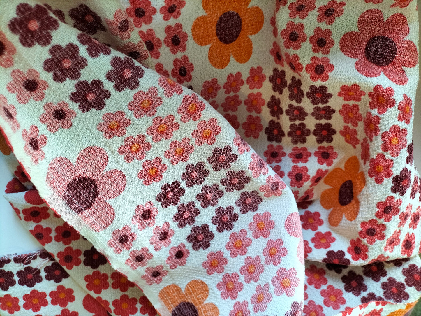 Tissu fleuri vintage