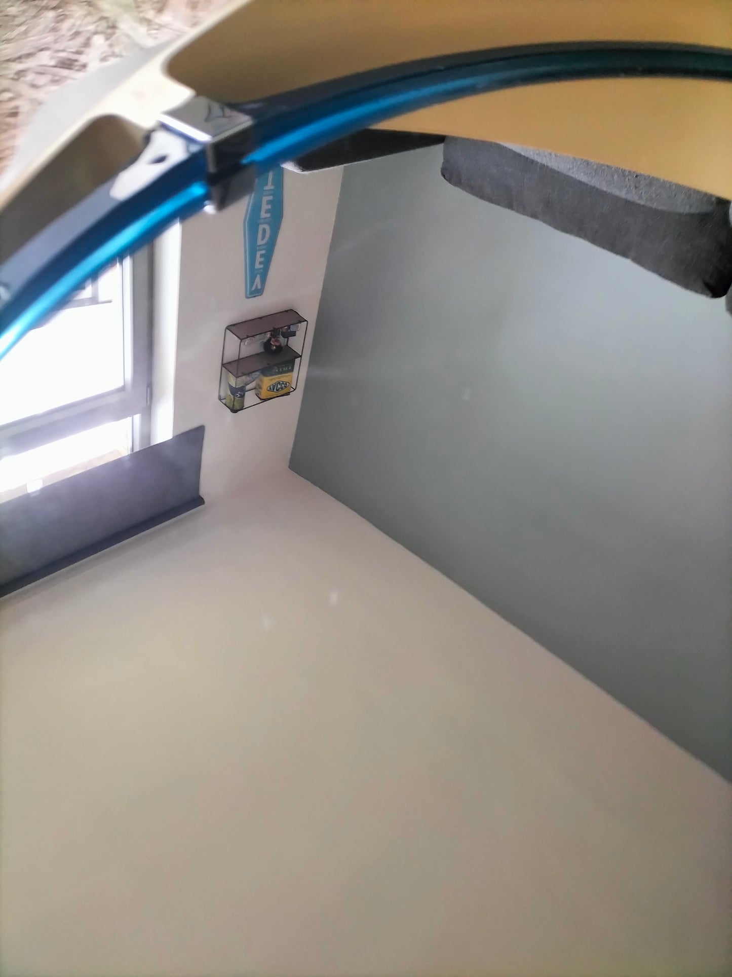 Miroir mural pivotant et lumineux Allibert