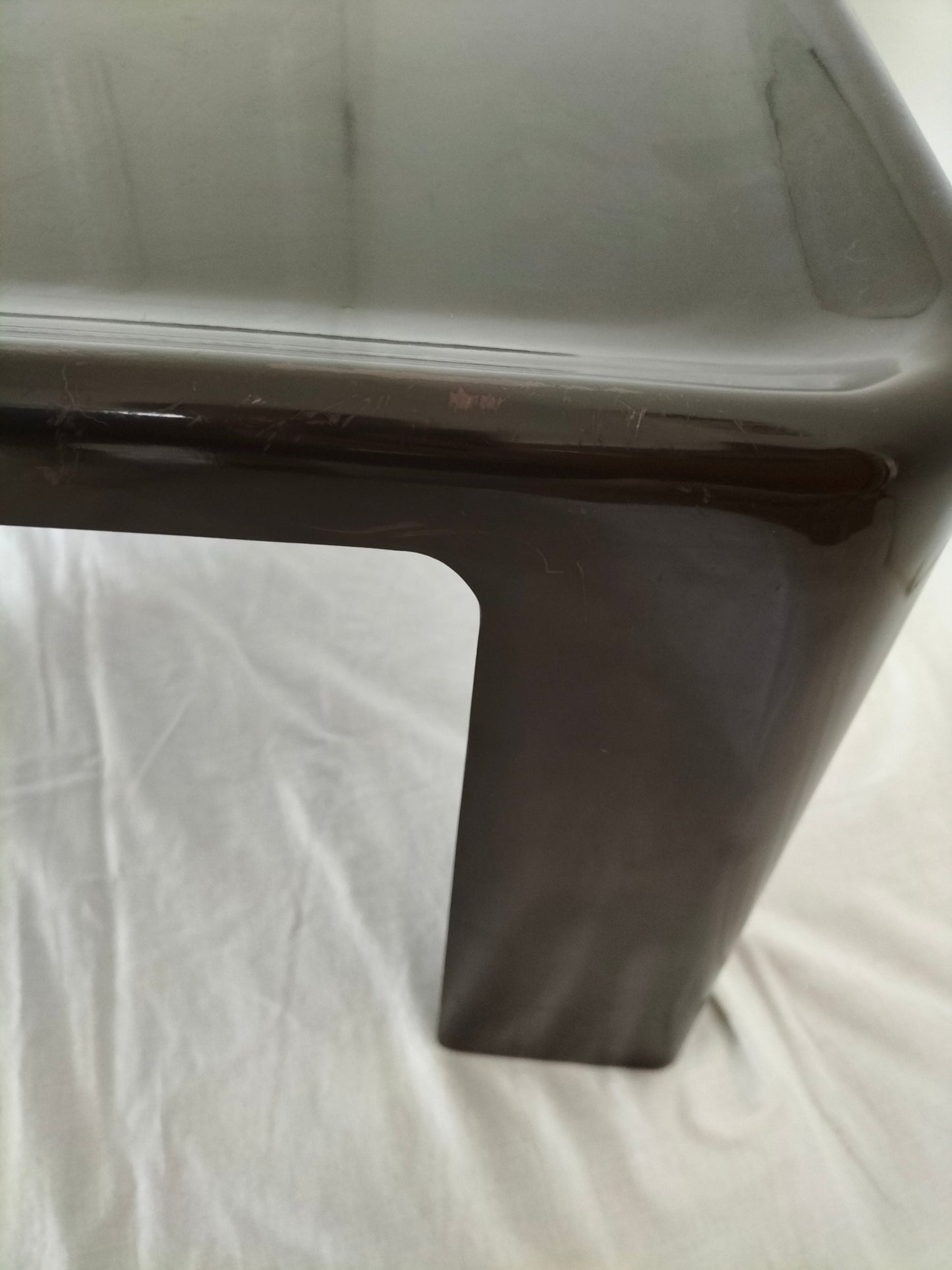Table basse B&B Amanta par Mario Bellini