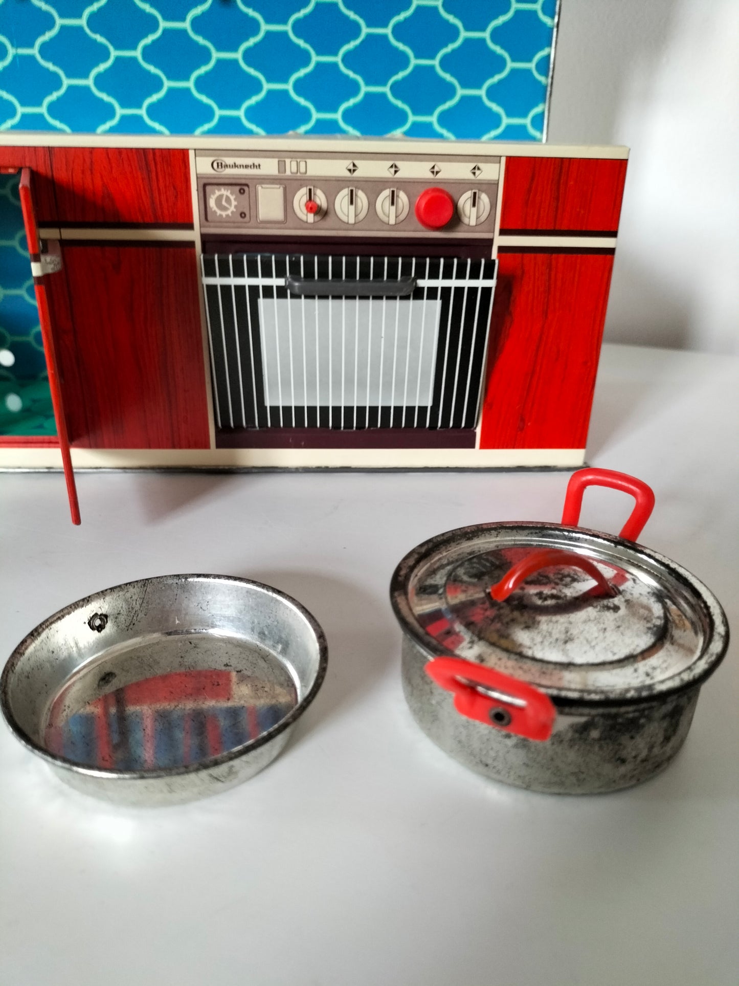 Cuisine miniature en tôle Bauknecht (neuve, dans sa boîte d'origine)