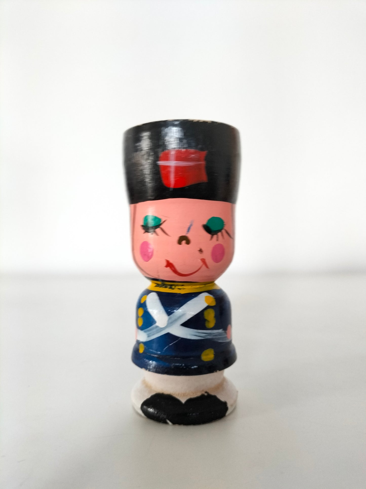 Coquetier en bois