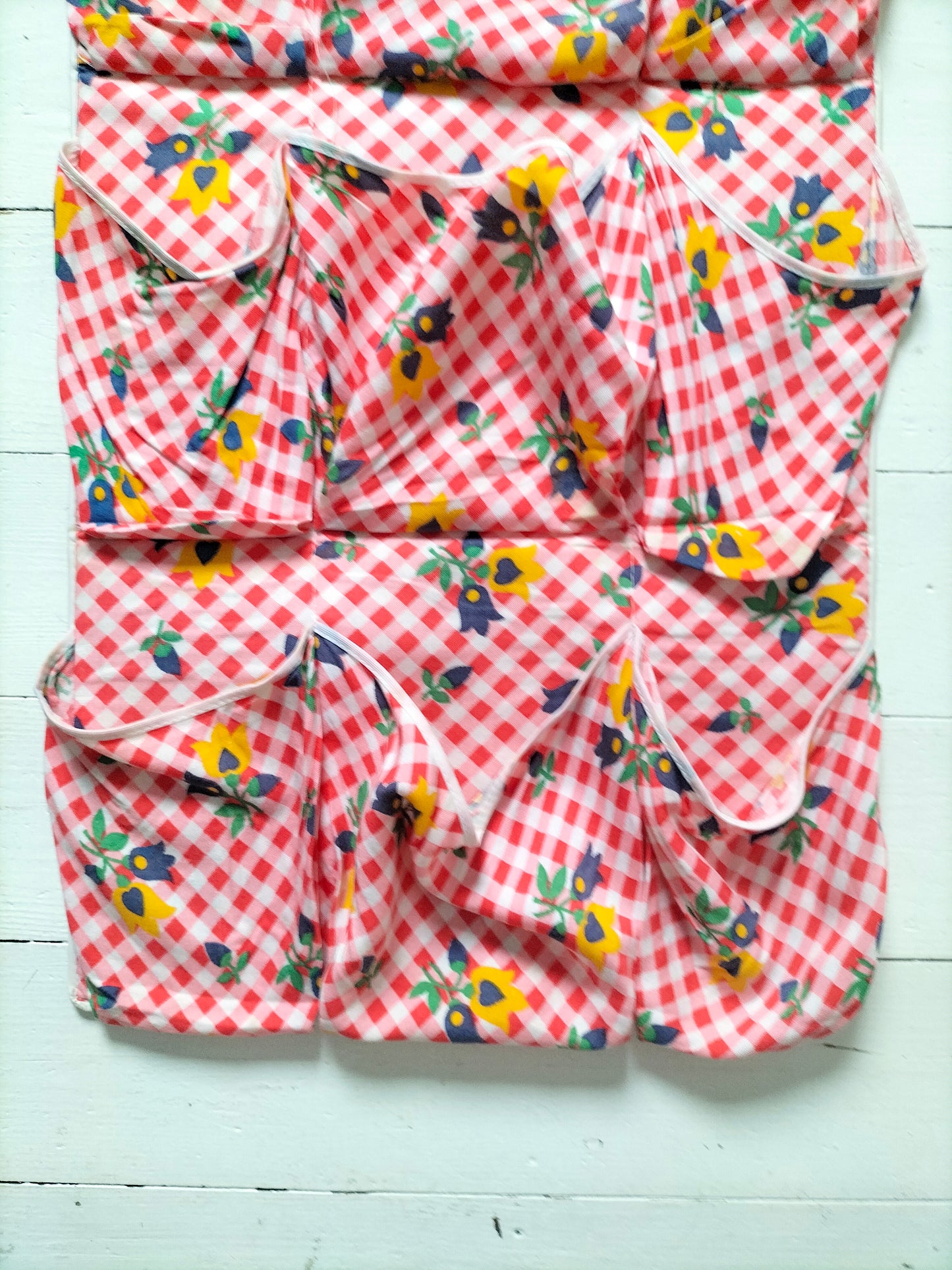 Rangement à compartiments/ étagère murale en tissu