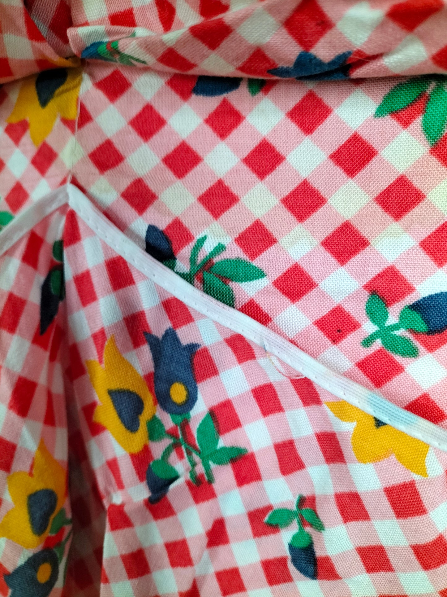 Rangement à compartiments/ étagère murale en tissu