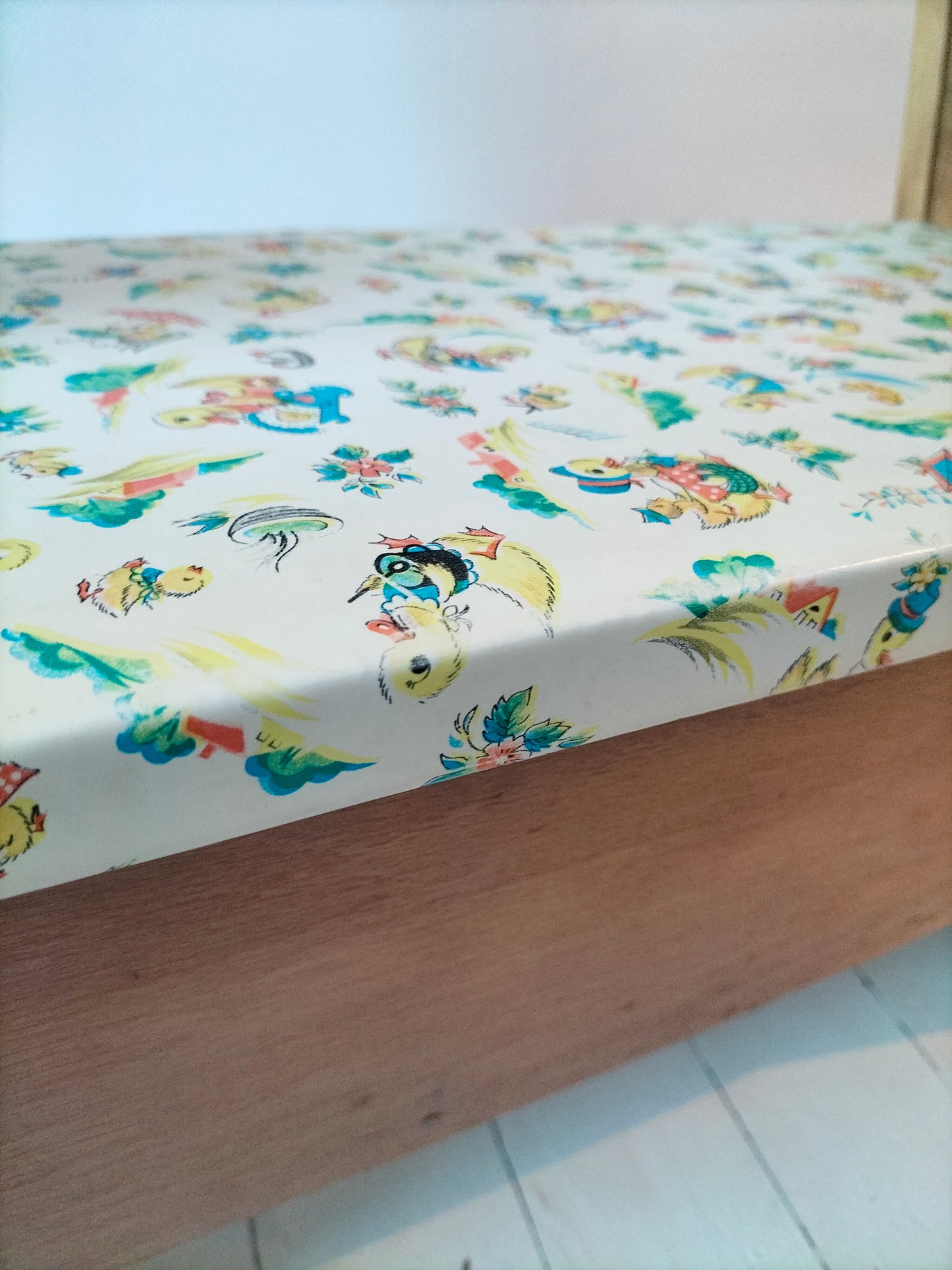 Banc coffre en bois enfant