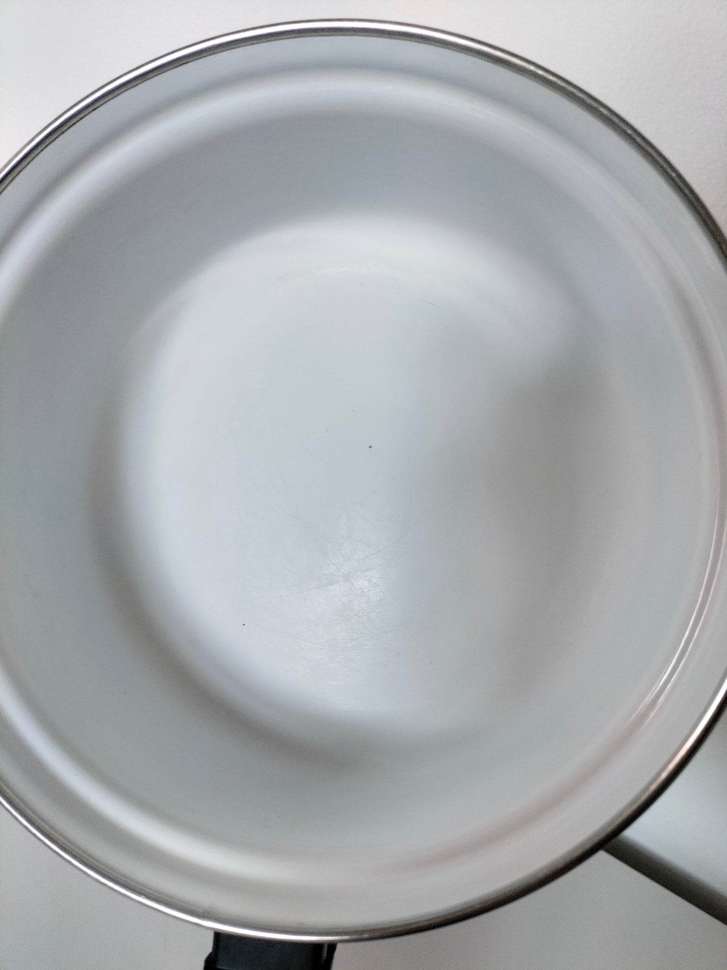 Casserole émaillée vintage