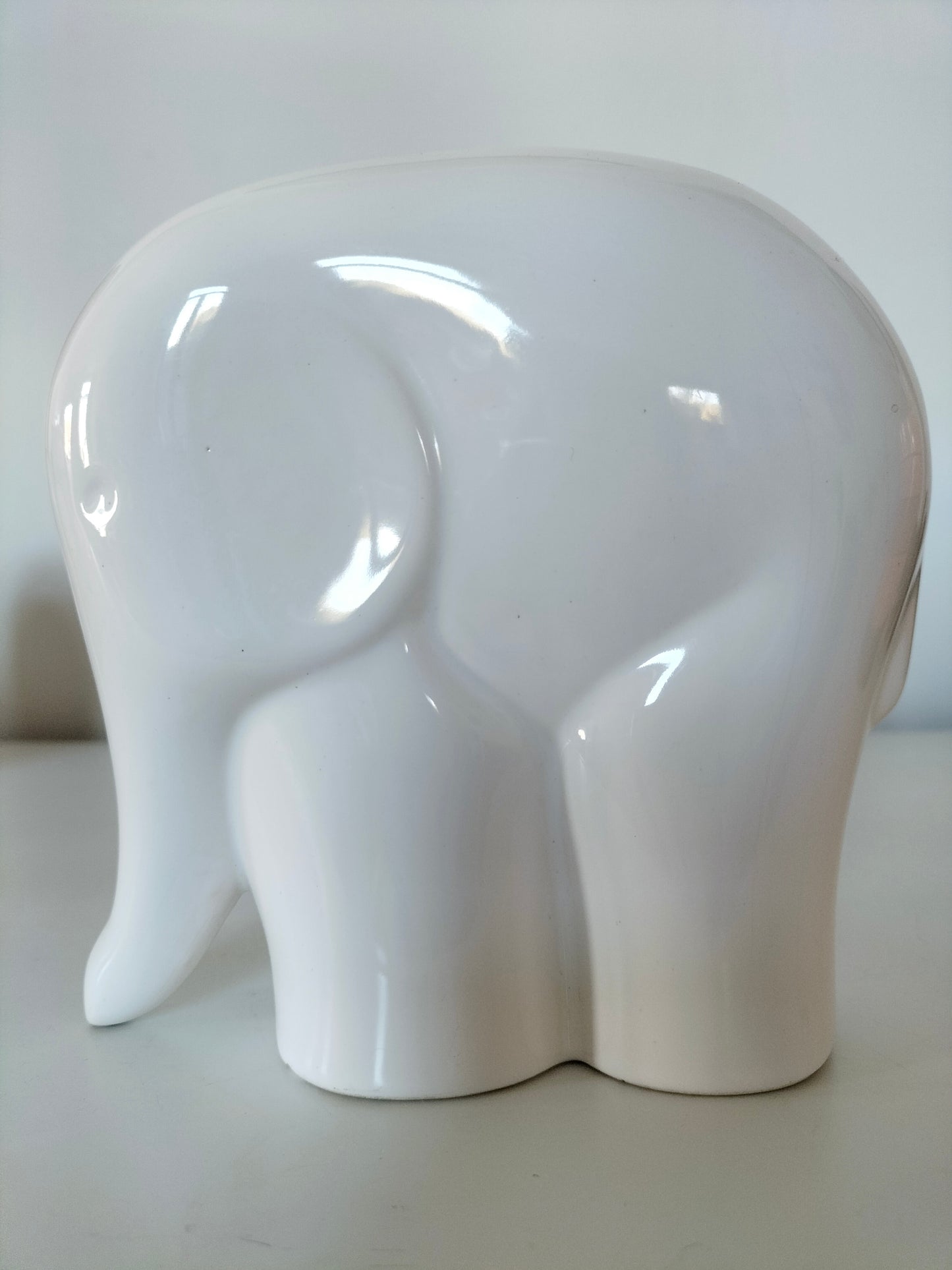 Ensemble de 4 éléphants en céramique émaillée