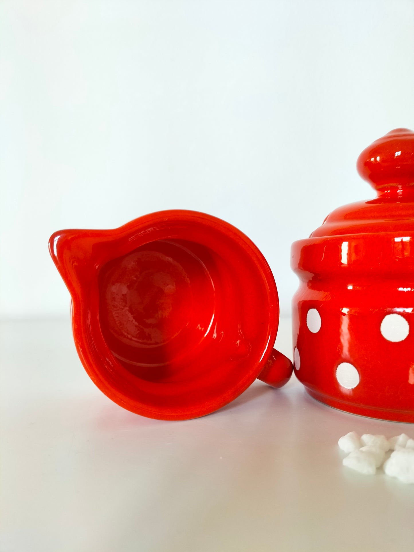 Pot à lait ou sucrier Waechtersbach pois
