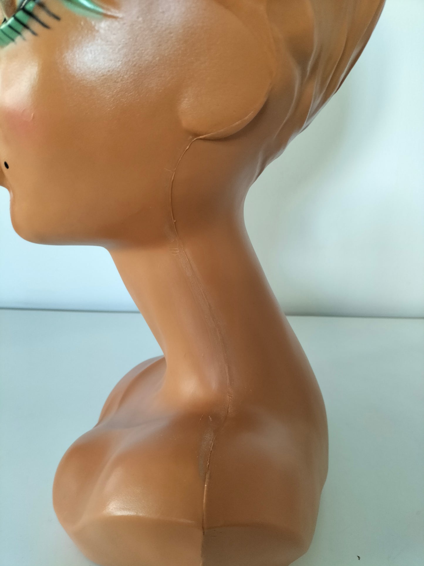 Tête à chapeau Twiggy Lesley Hornby