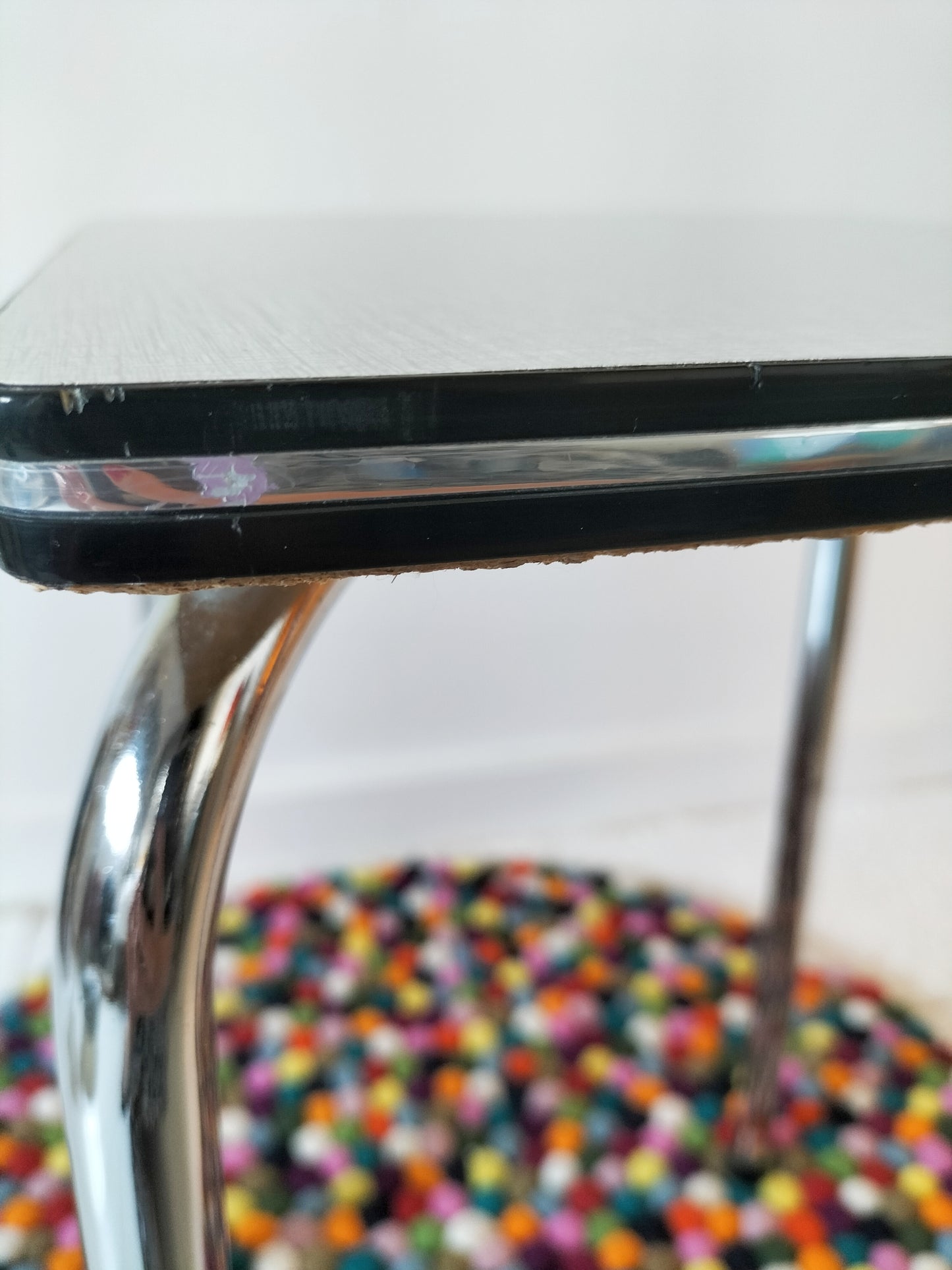 Tabouret en formica