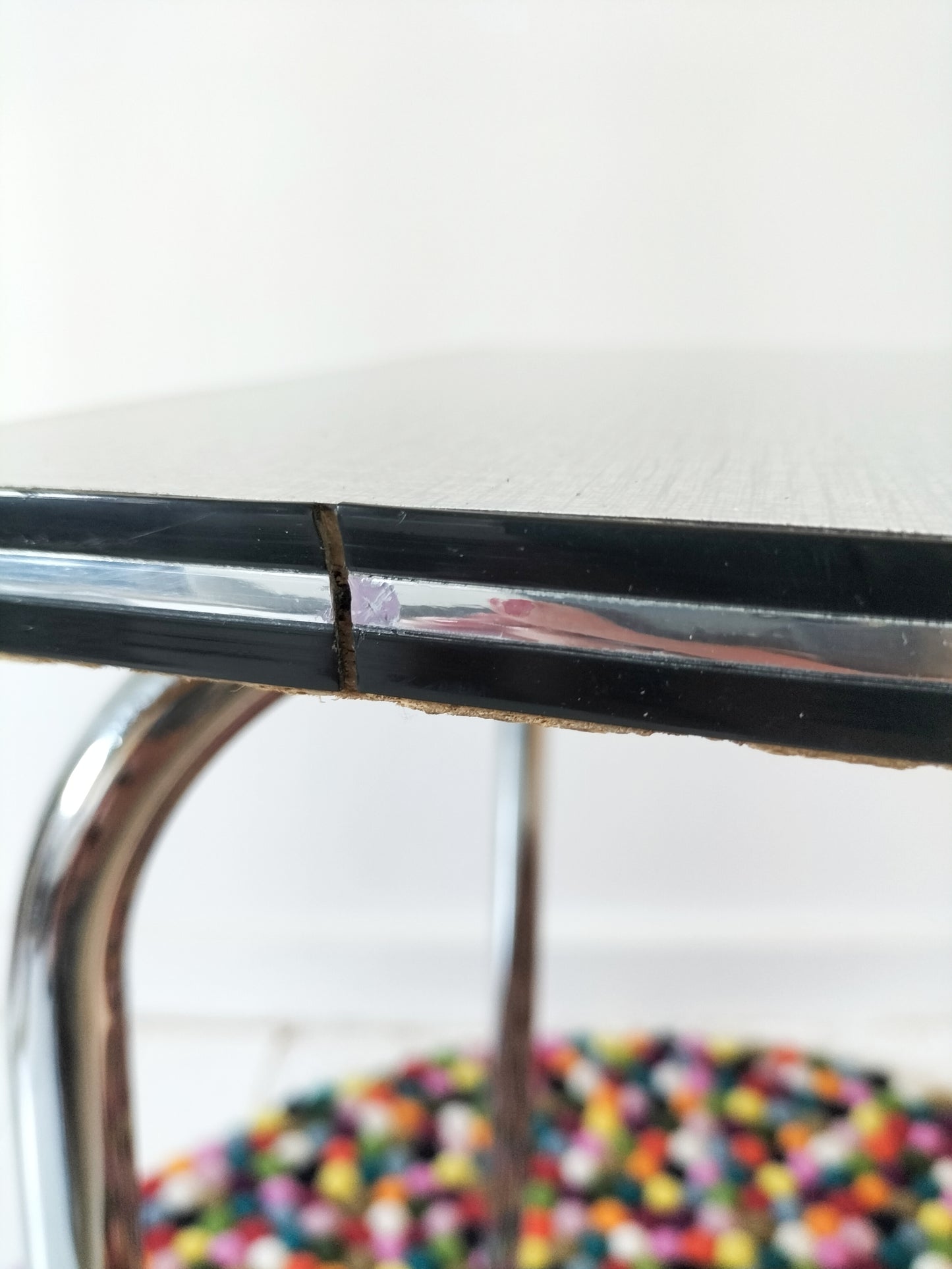 Tabouret en formica