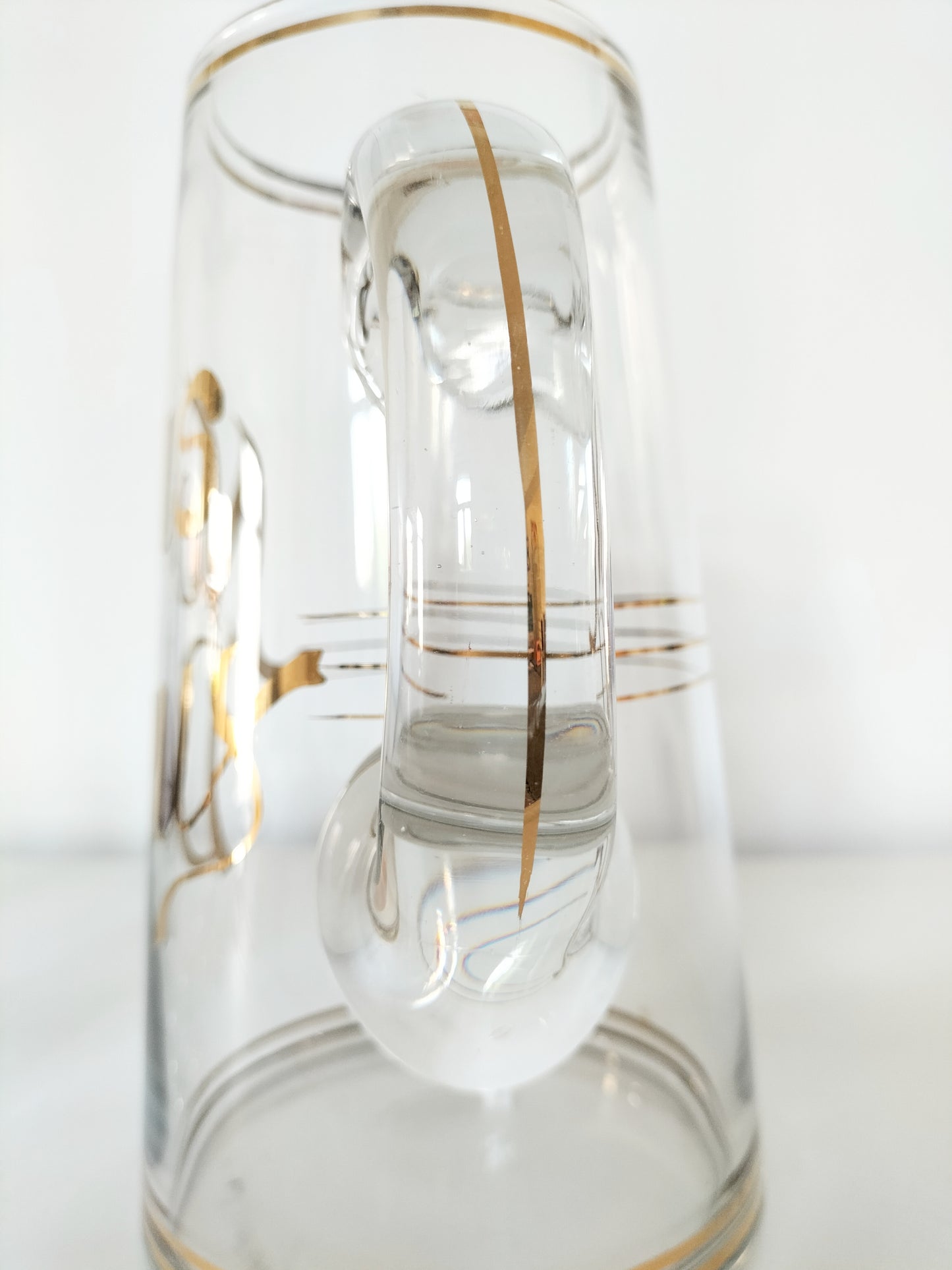 Ensemble carafe et deux verres