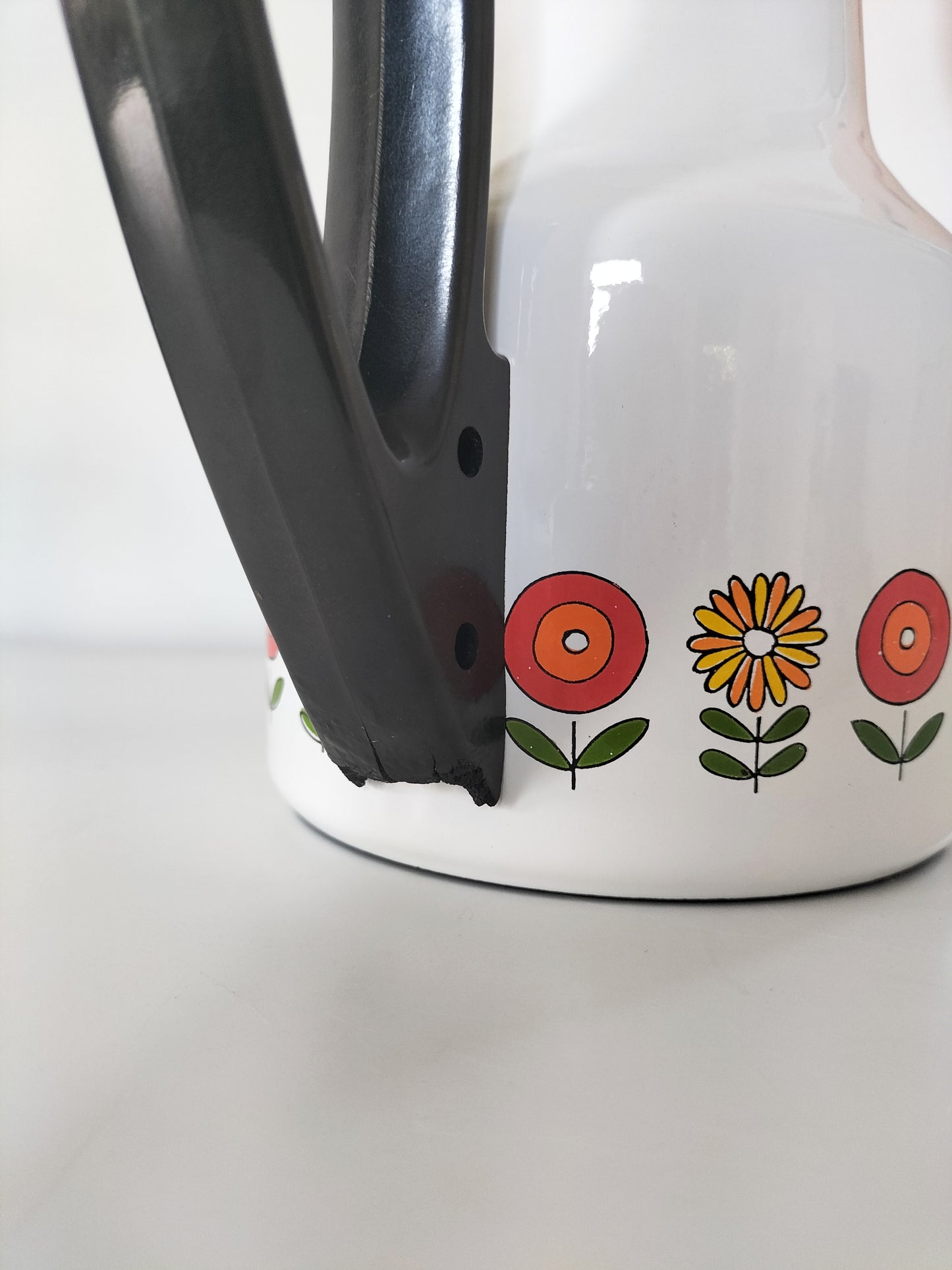 Cafetière émaillée