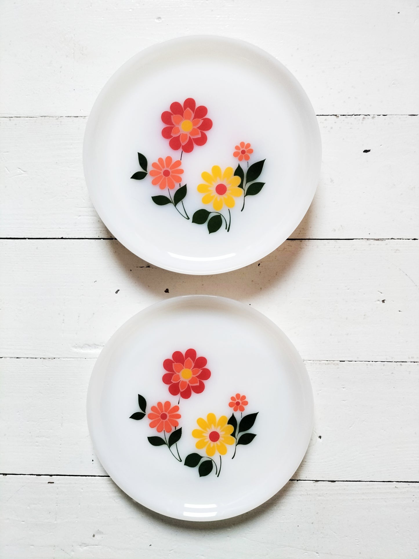 4 assiettes à dessert Arcopal fleurs