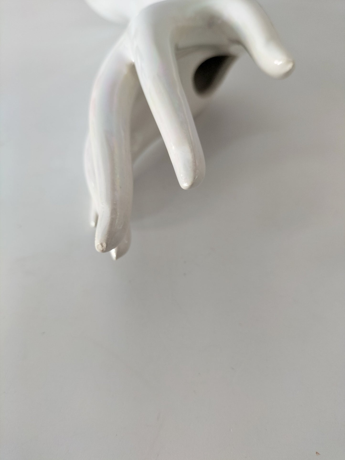 Baguier main soliflore JMR blanc nacré