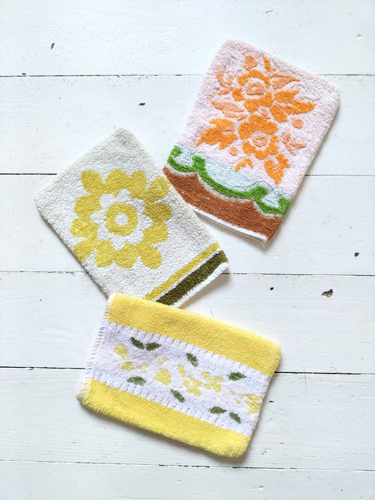 Trio de gants de toilette