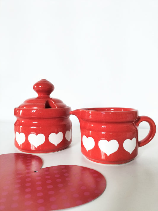 Sucrier ou pot à lait Waechtersbach coeurs