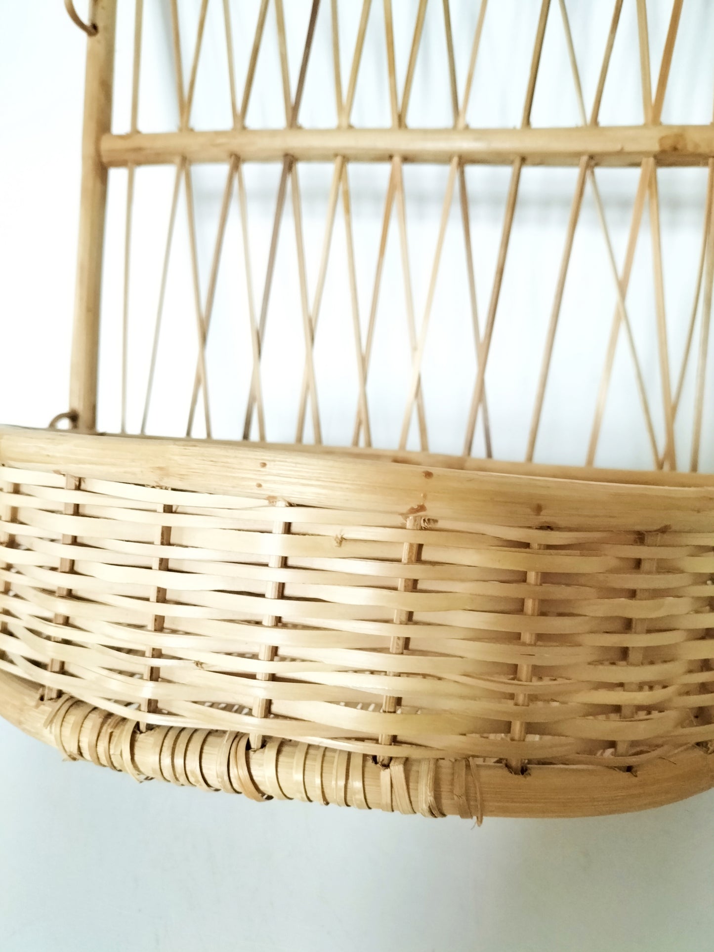 Étagère murale en osier