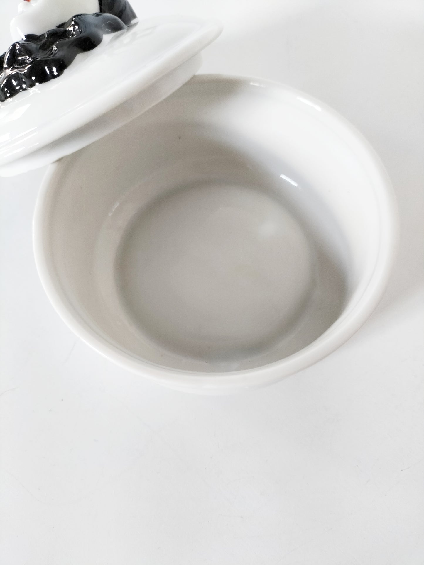 Boîte en porcelaine Pierrot