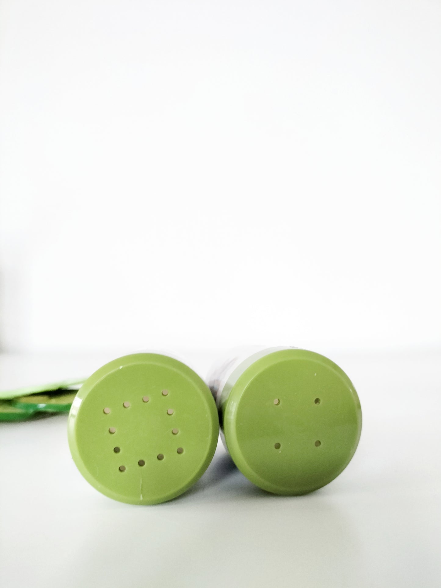 Duo salière et poivrière DBP plastics
