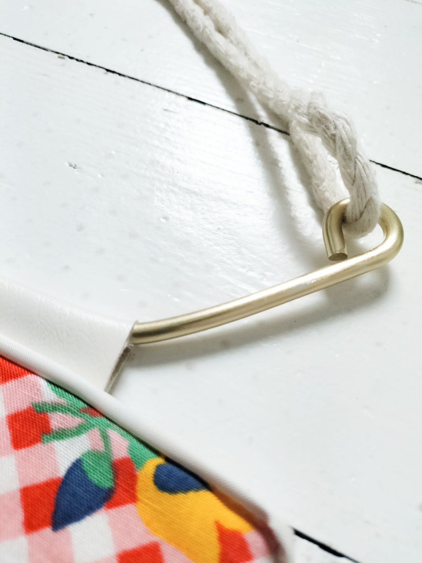 Rangement à compartiments/ étagère murale en tissu