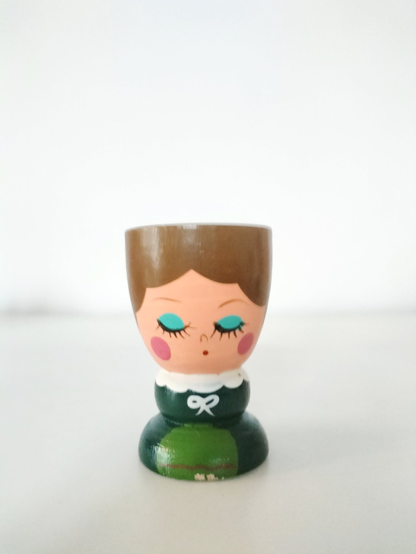 Coquetier personnage en bois au choix