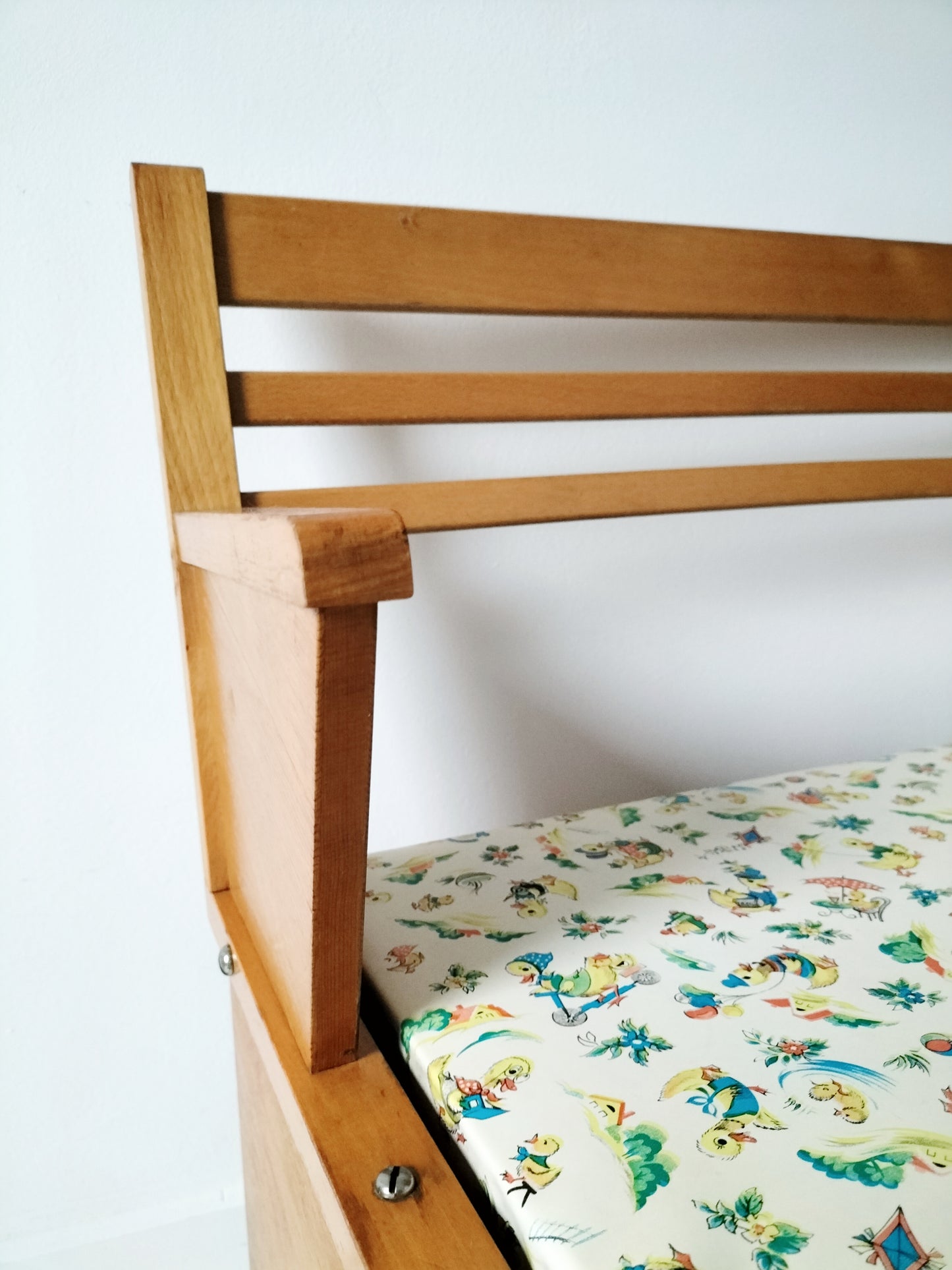Banc coffre en bois enfant