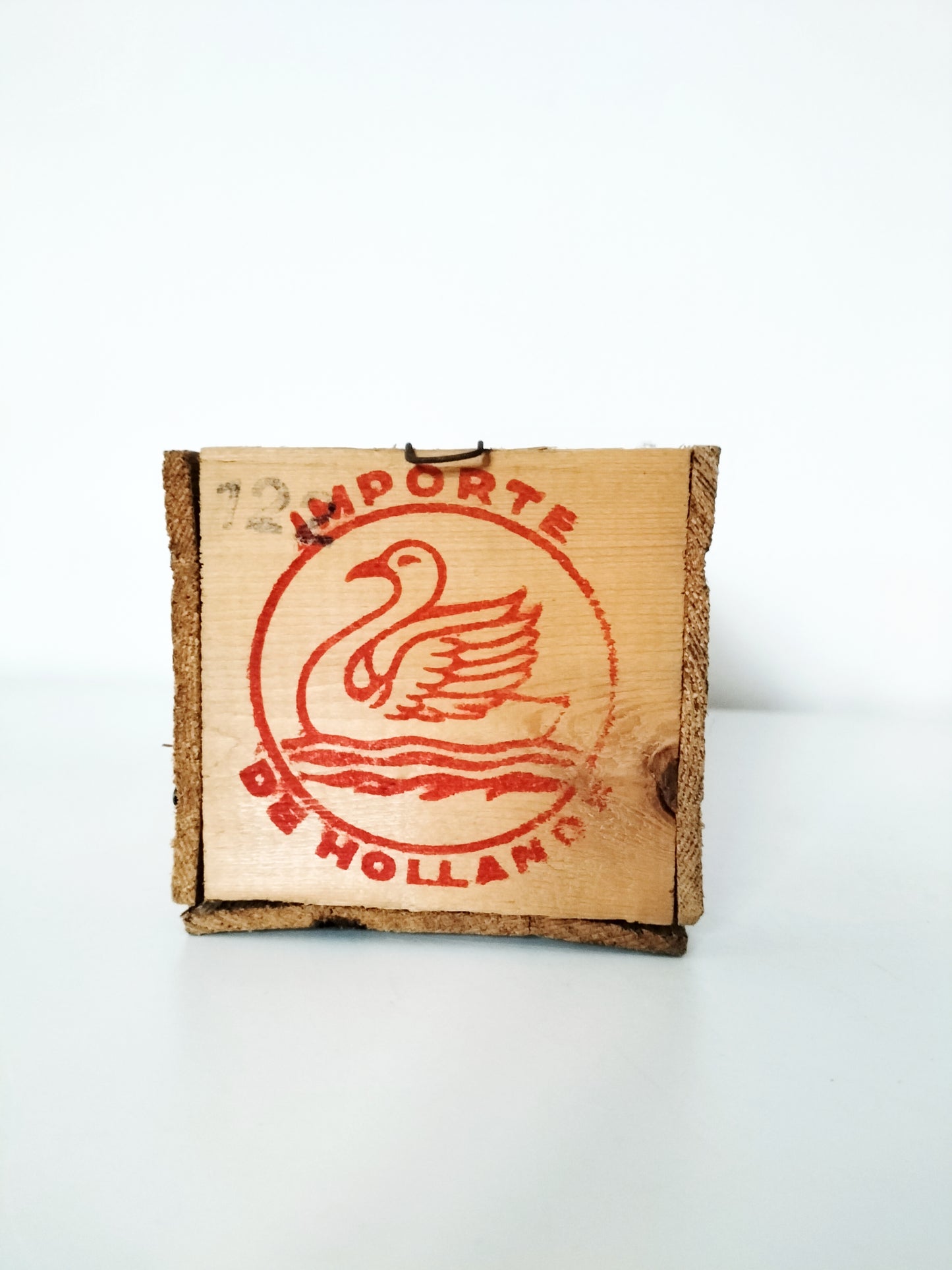 Ancienne boîte à fromage en bois