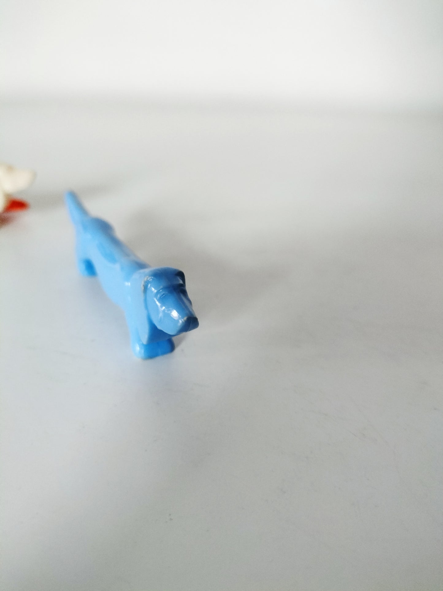 6 porte-couteaux chien teckel en plastique