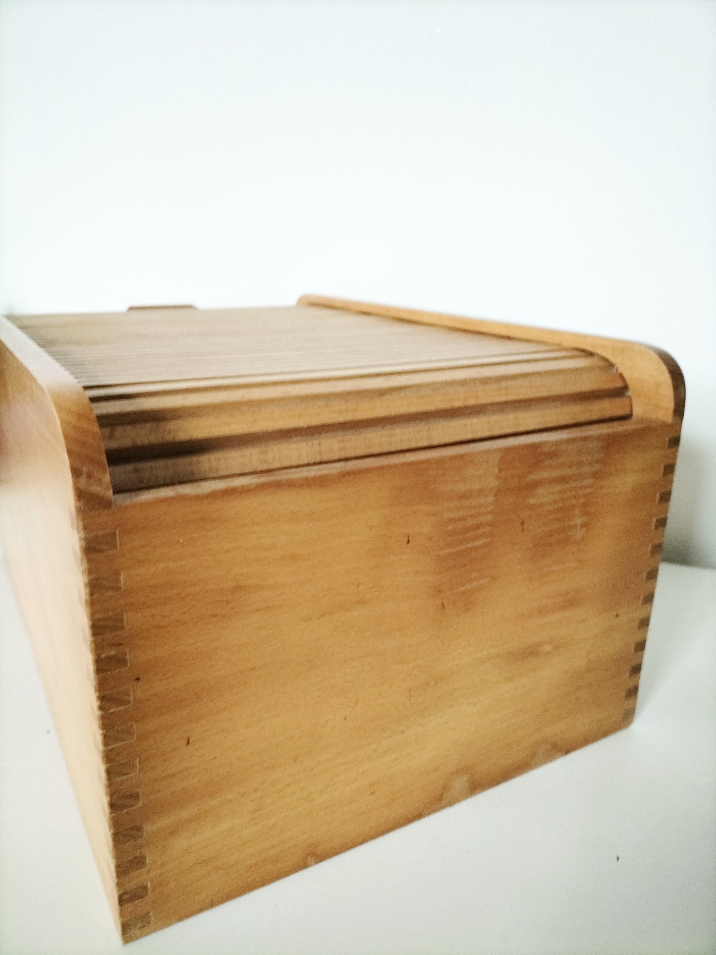 Ancienne boîte à fiches en bois