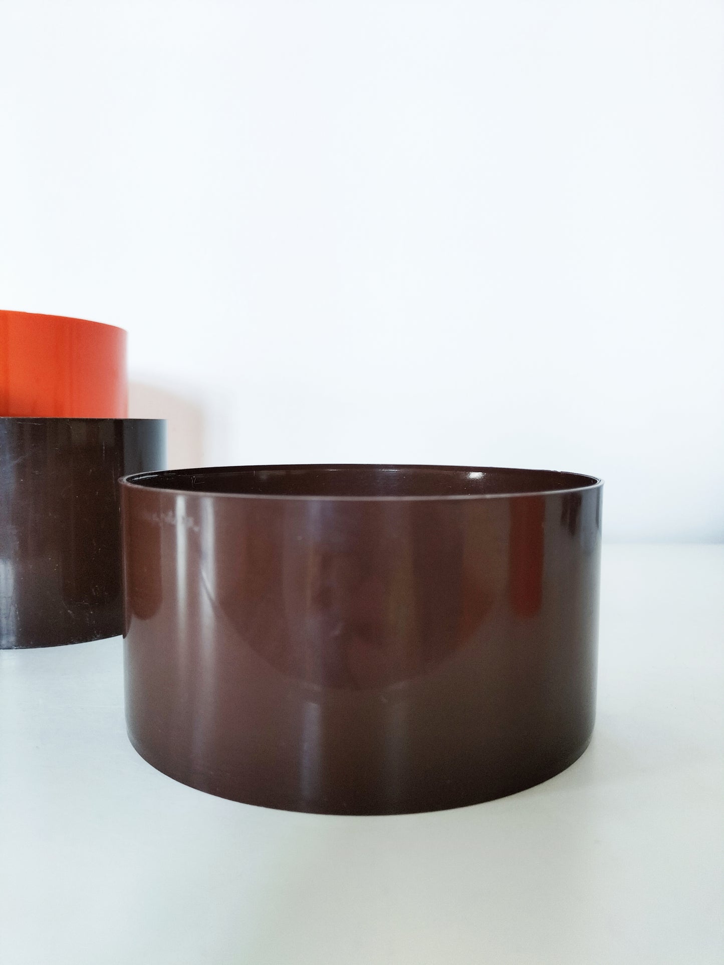 Ensemble de 5 cache-pots en plastique