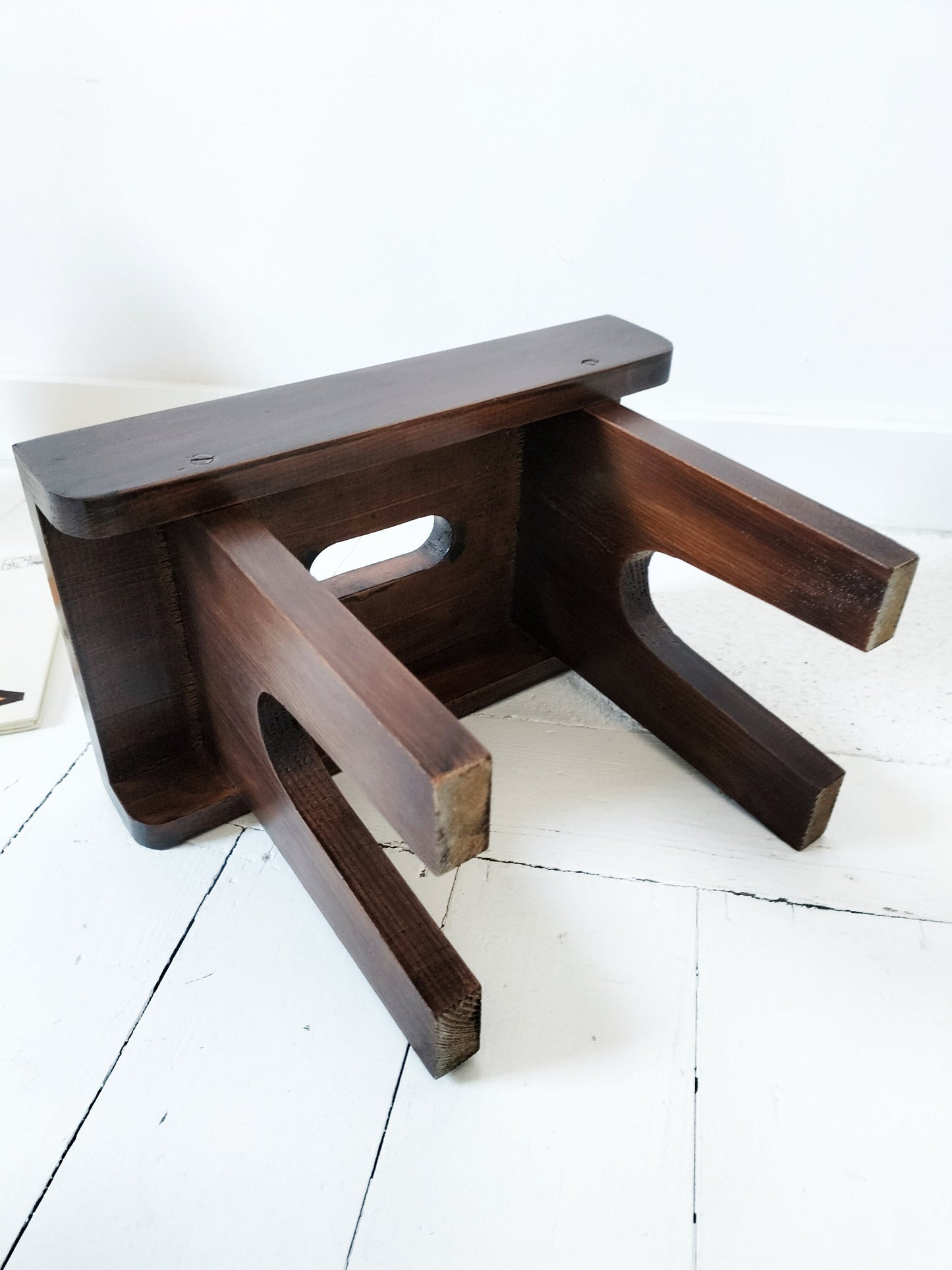 Marche-pied en bois