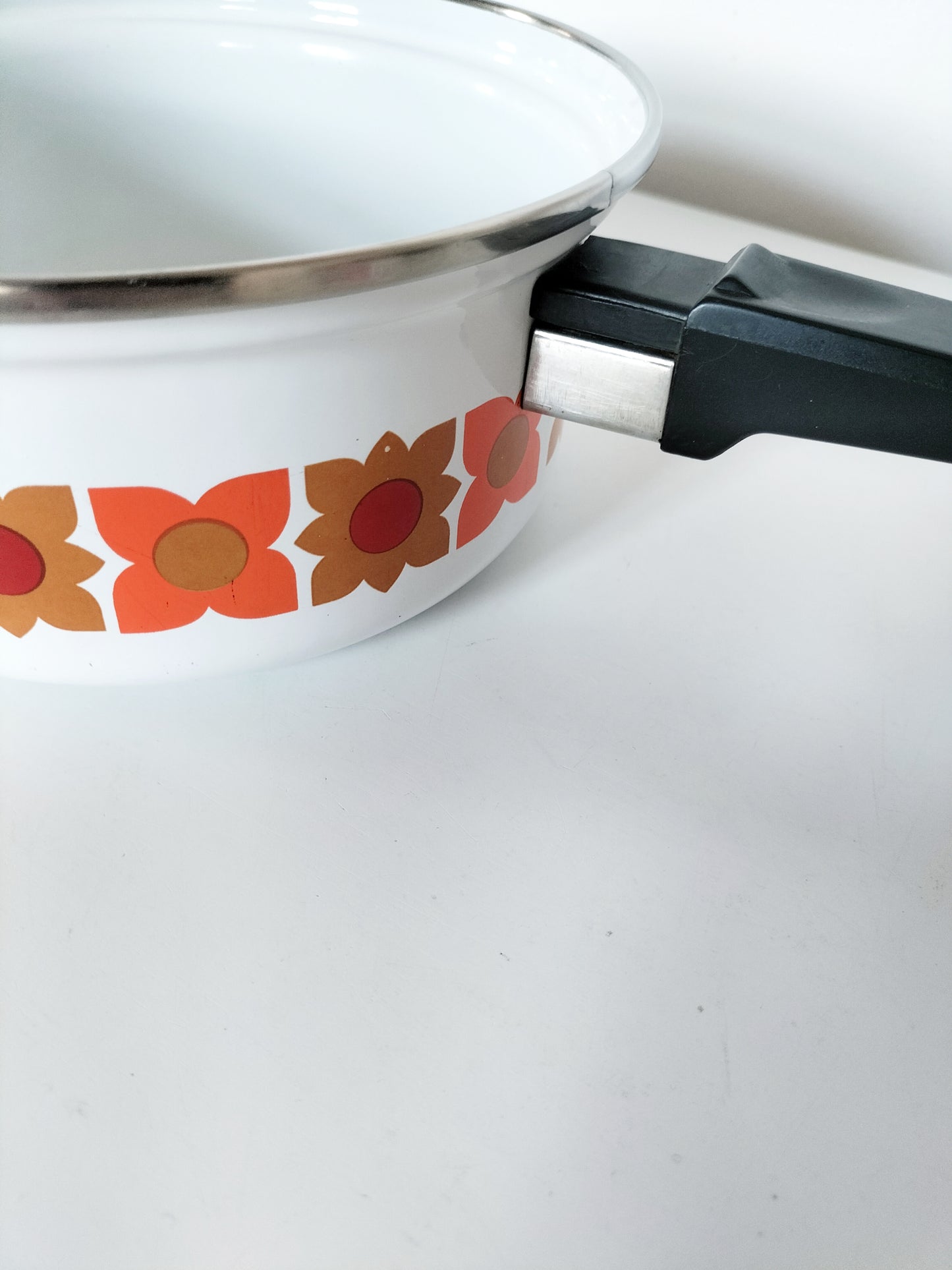 Casserole émaillée vintage