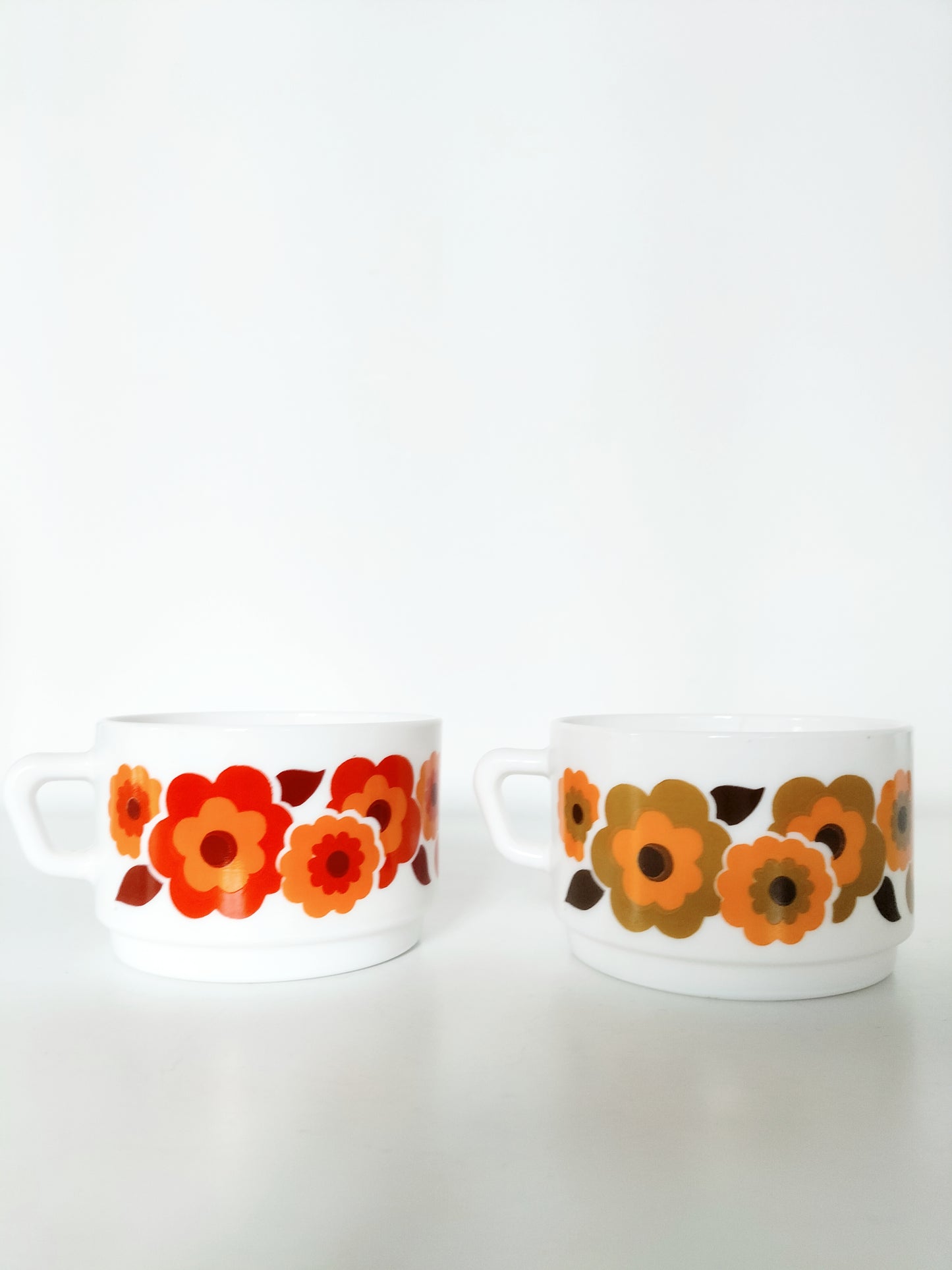 Grande tasse à chocolat Arcopal Lotus au choix