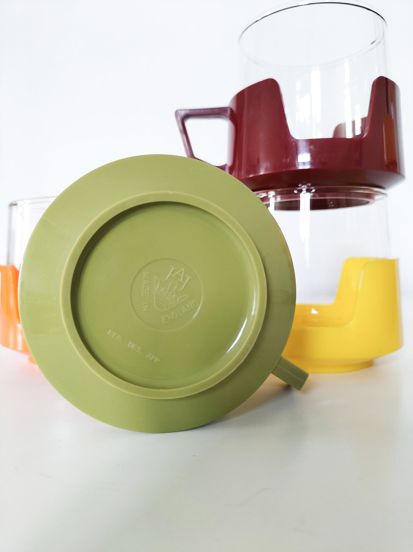 Set de 4 tasses Pyrex JAJ England