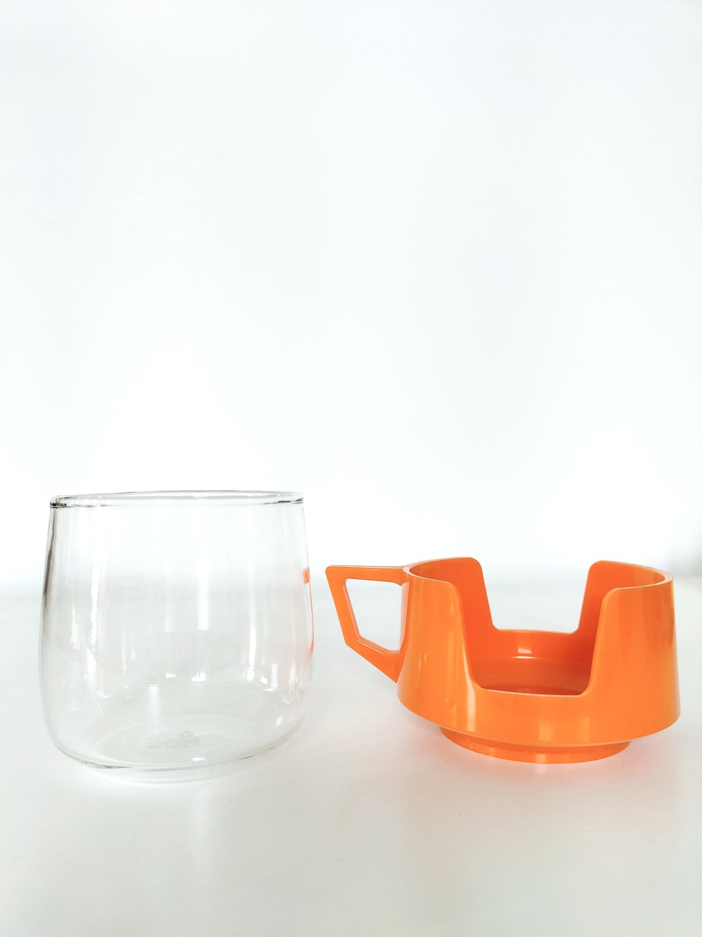 Set de 4 tasses Pyrex JAJ England