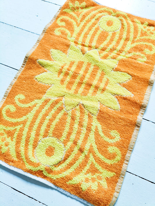 Petit essuie-mains vintage