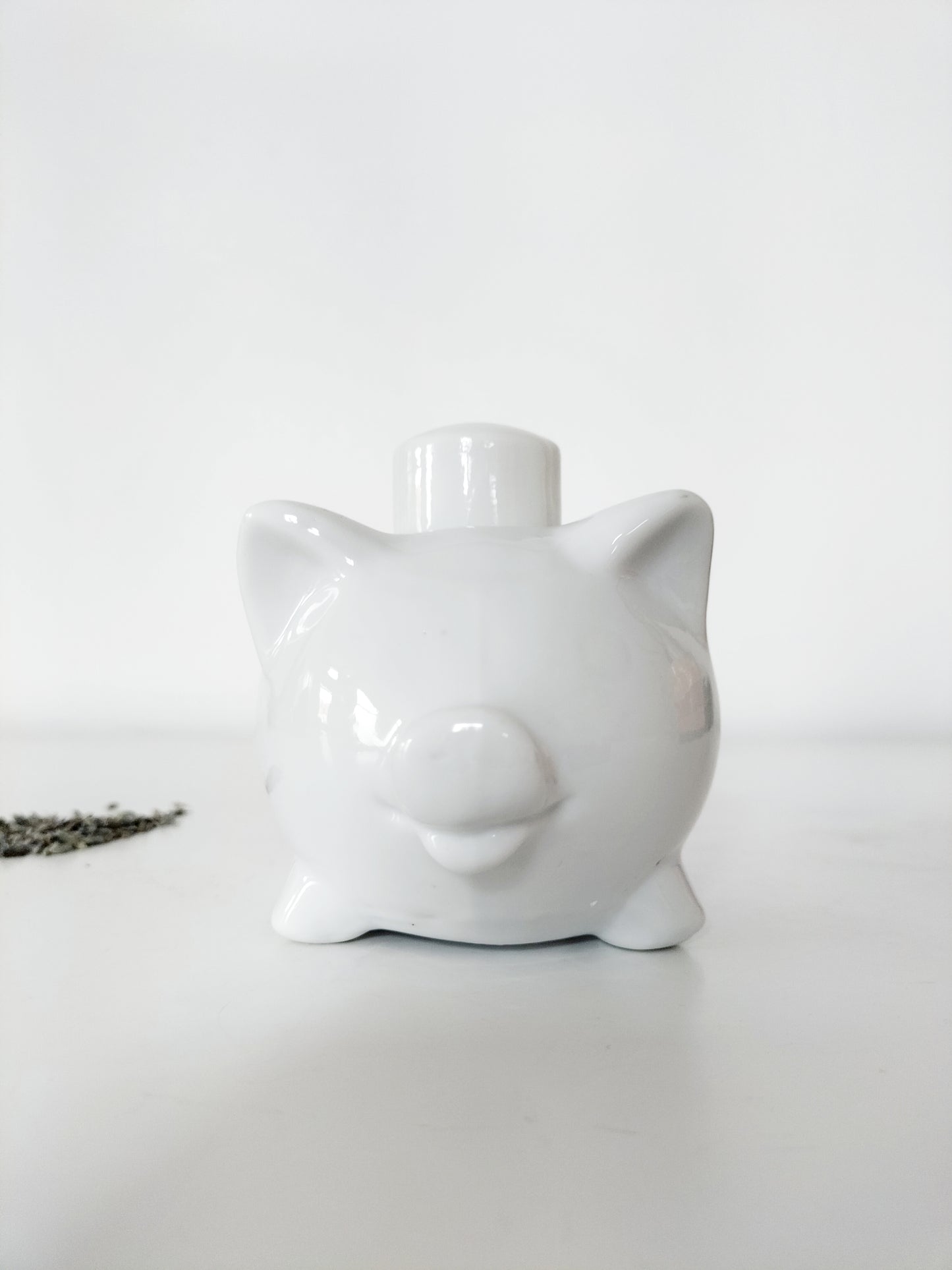 Cochon diffuseur en porcelaine