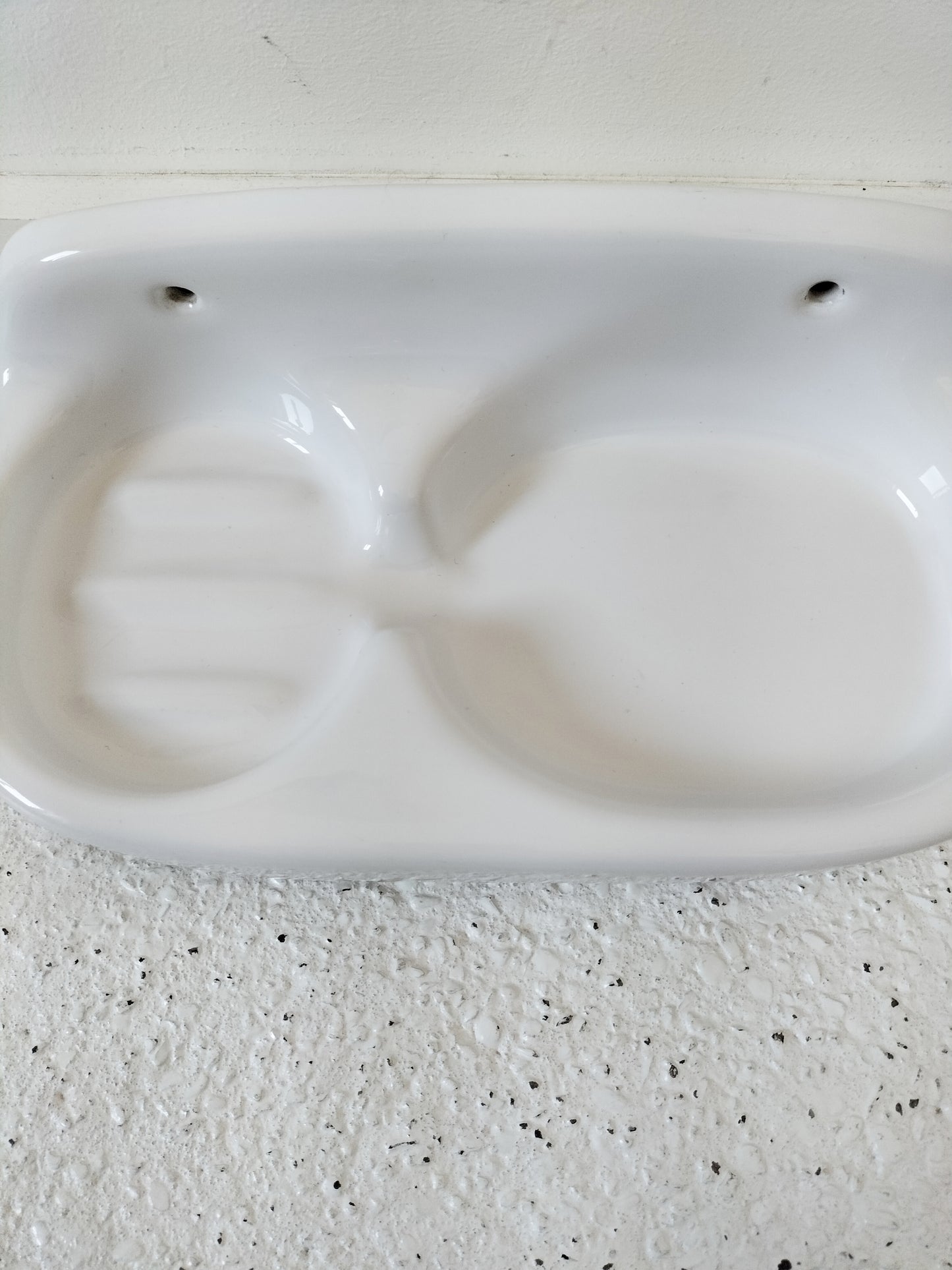 Étagère/ porte-savon mural en porcelaine
