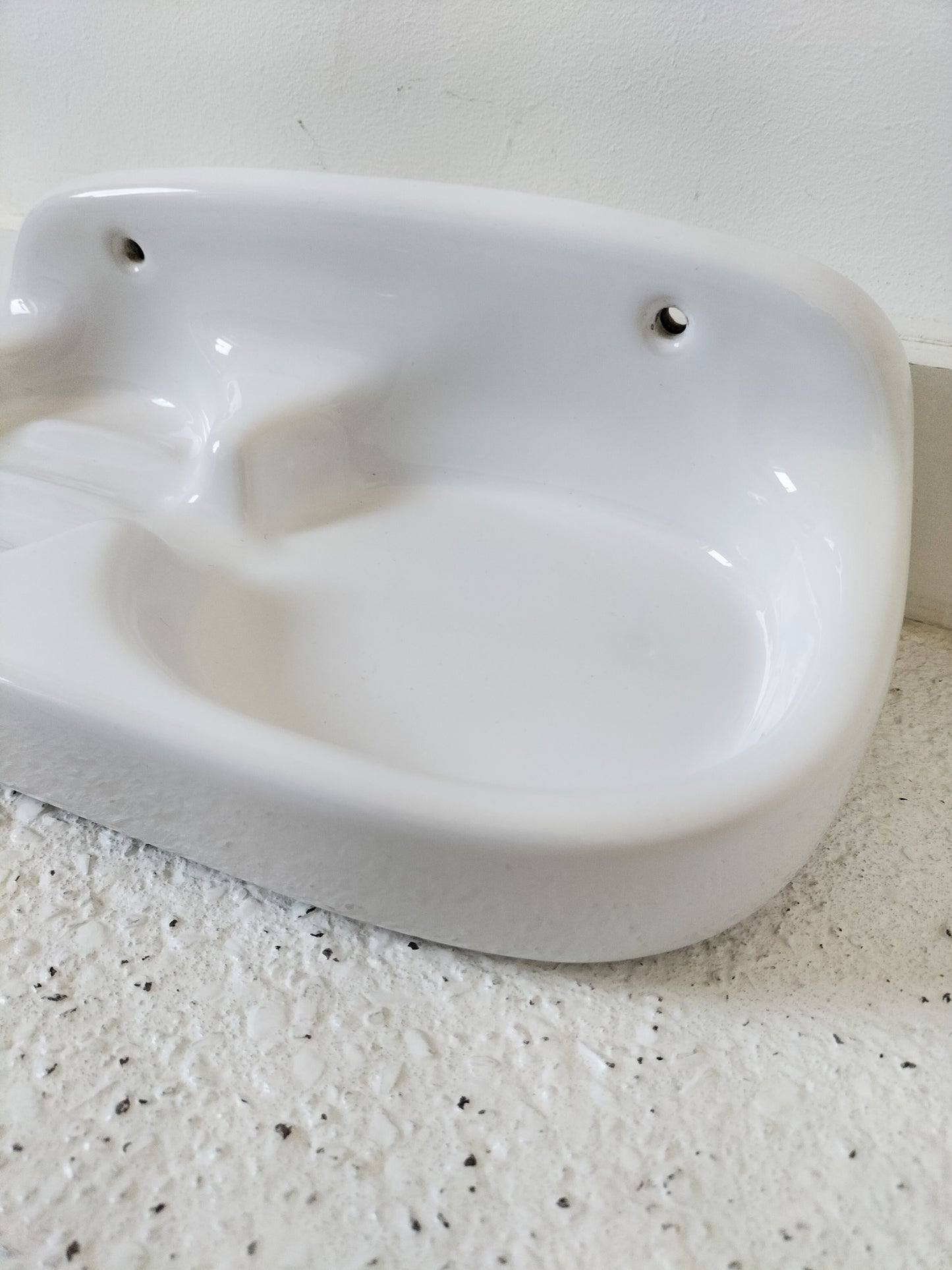 Étagère/ porte-savon mural en porcelaine