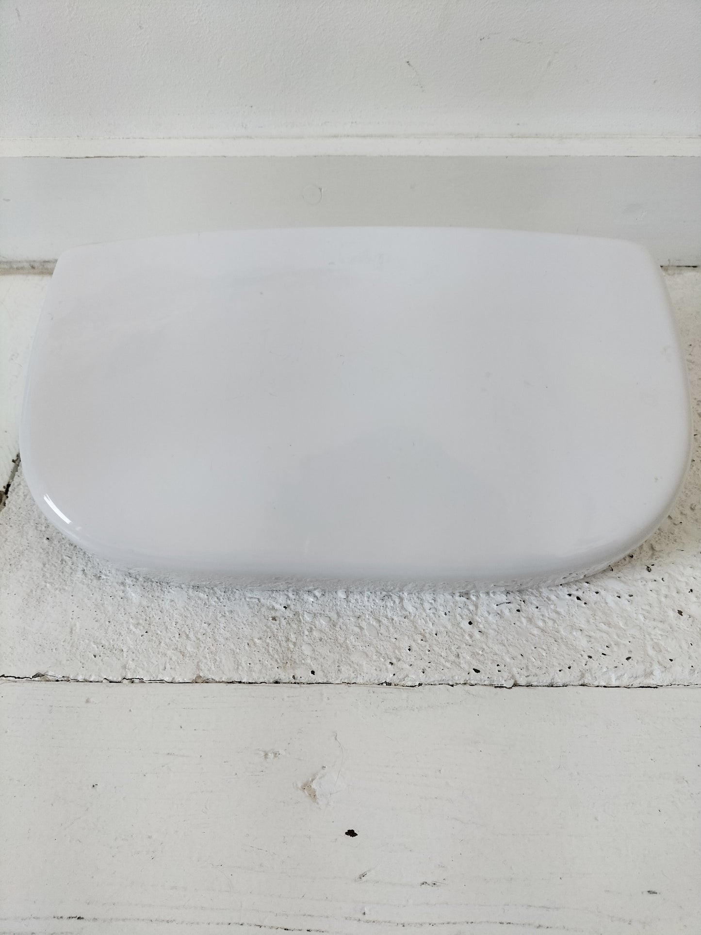 Étagère/ porte-savon mural en porcelaine