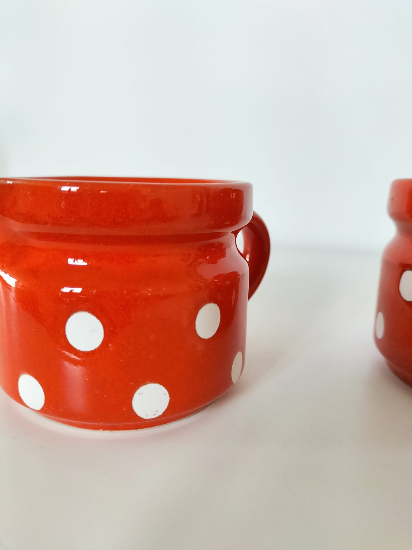 Pot à lait ou sucrier Waechtersbach pois