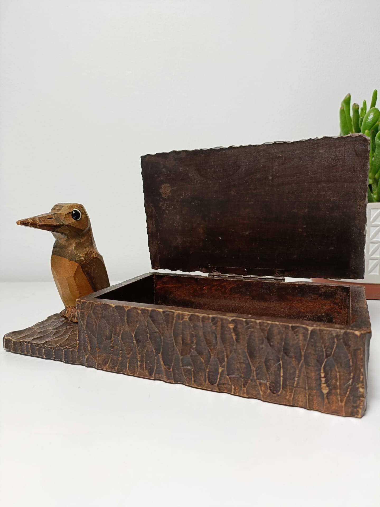 Boîte en bois sculpté handmade - cetaitmieuxavant