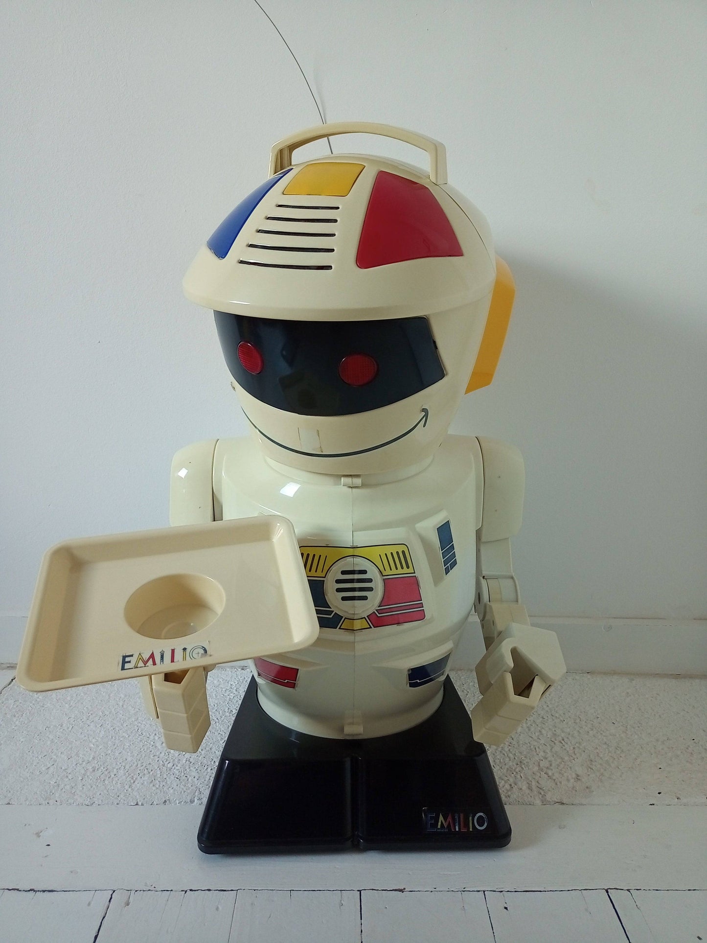 Émilio le robot télécommandé - cetaitmieuxavant