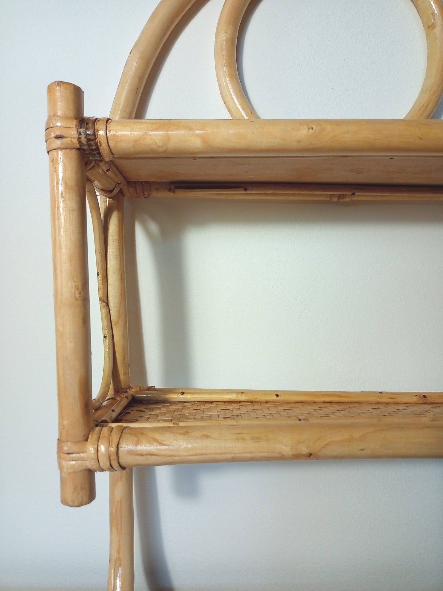Étagère murale en rotin - cetaitmieuxavant