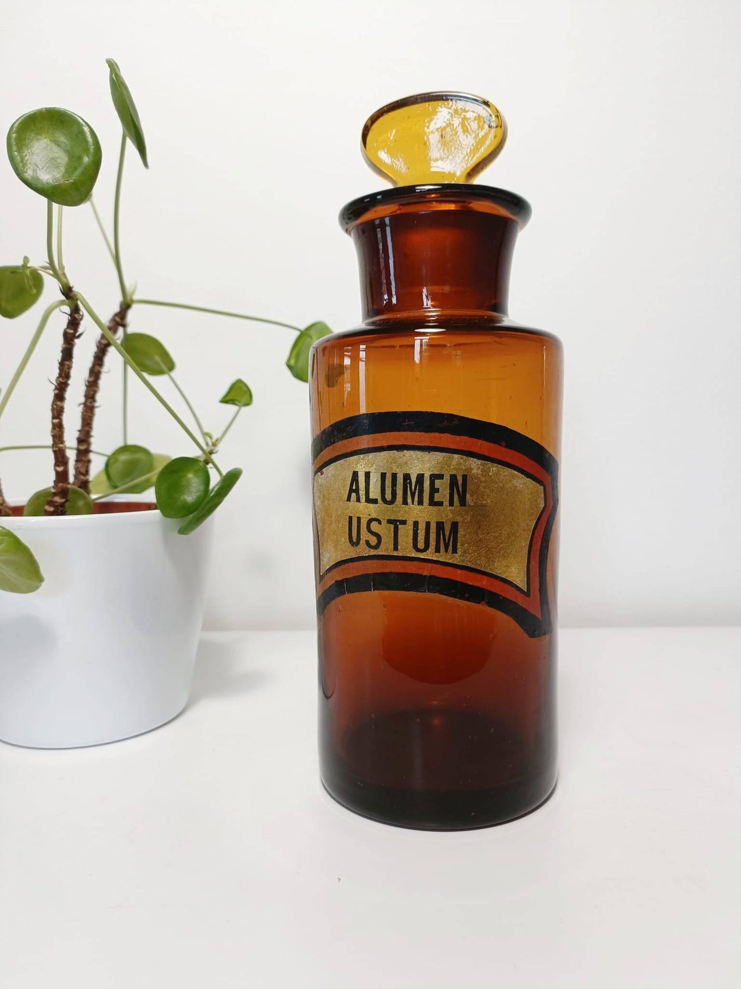 Flacon d'apothicaire "alumen ustum" - cetaitmieuxavant