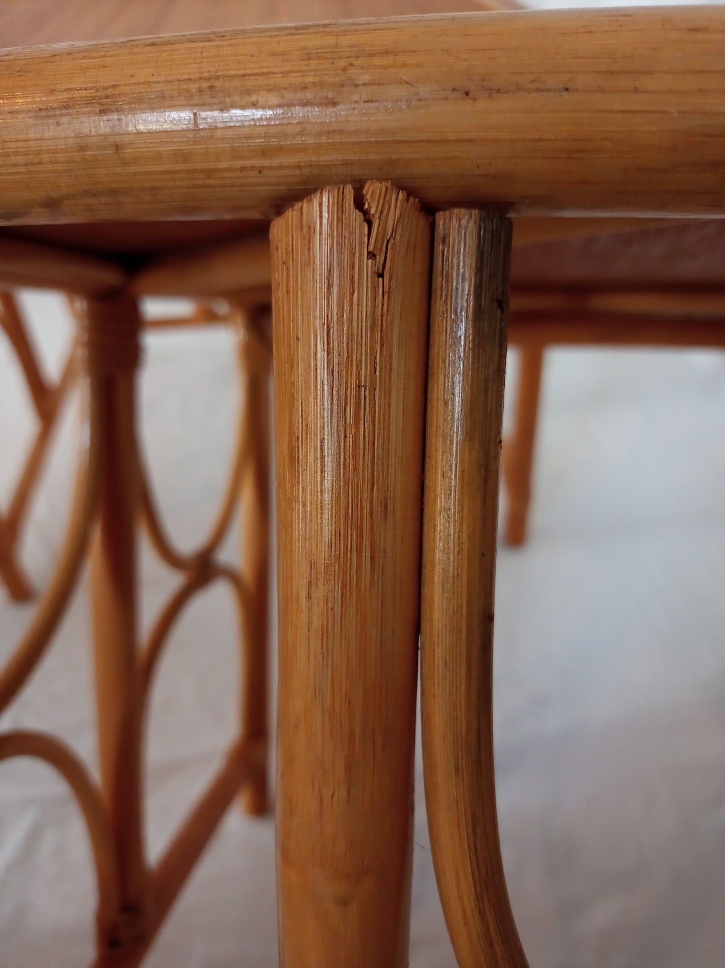 Tables gigognes en rotin et cannage - cetaitmieuxavant