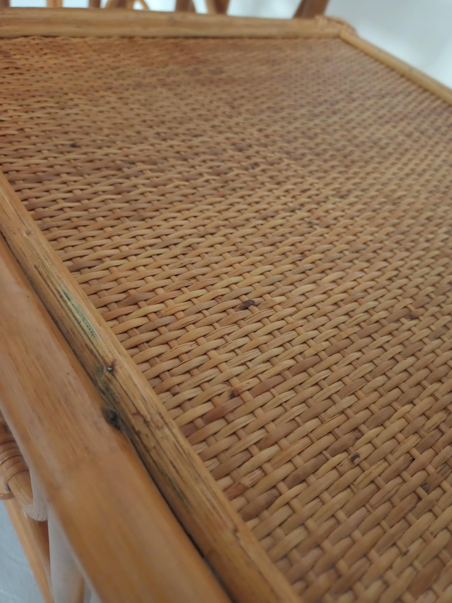 Tables gigognes en rotin et cannage - cetaitmieuxavant