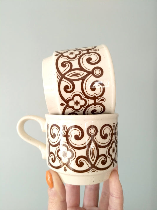 Ensemble de deux tasses en porcelaine Biltons England