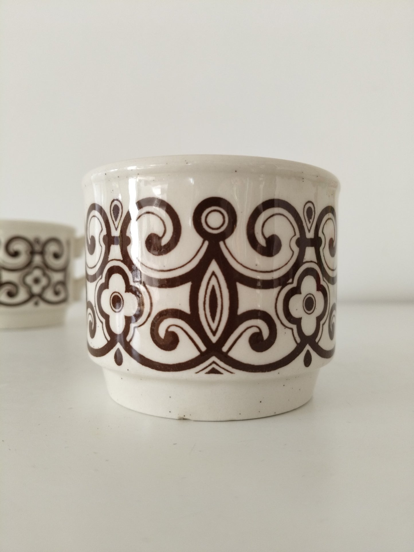 Ensemble de deux tasses en porcelaine Biltons England